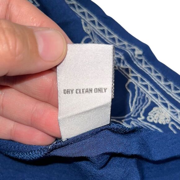 Blu Pepper Vintage Blue Embroidered Tank Top -‎ Size Medium - Picture 8 of 8